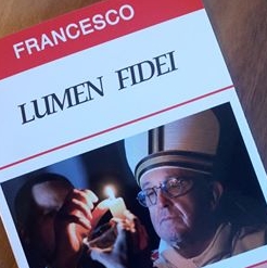 Presentata oggi in Vaticano la prima enciclica di Papa Francesco dal titolo "Lumen Fidei", testo elaborato a partire dal materiale consegnatogli dal suo predecessore